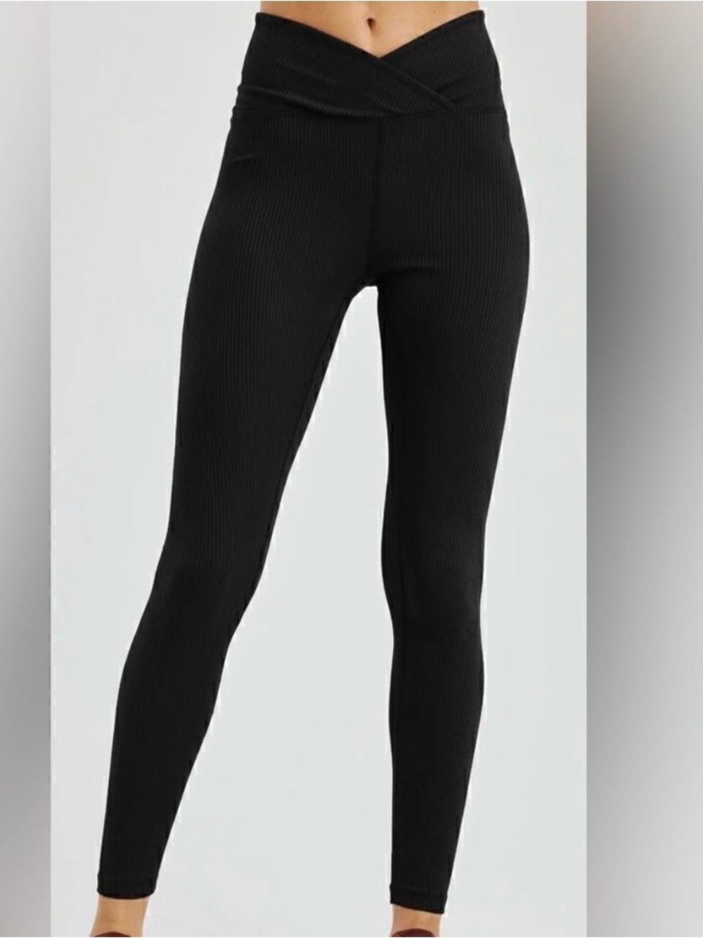 Year of Ours Veronica Ribbed Leggings - Black